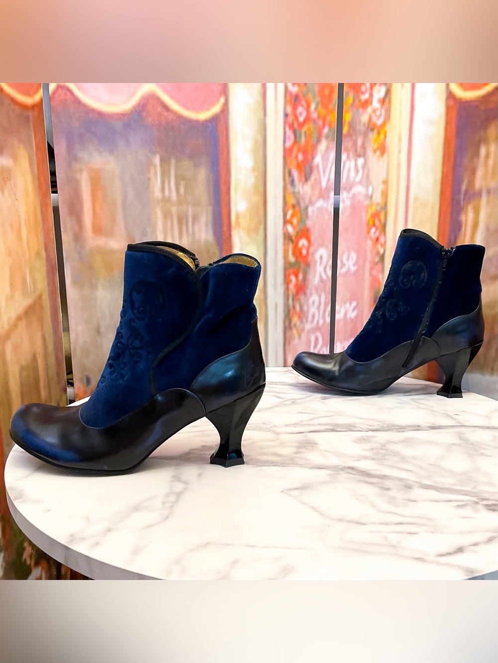 John Fluevog Lorrain Baroque Velvet Leather Boots Blue Black 9 GUC - Picture 2 of 9